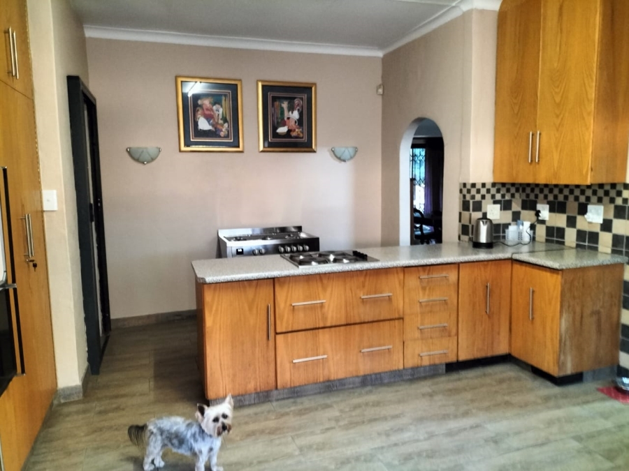 10 Bedroom Property for Sale in Schietfontein North West